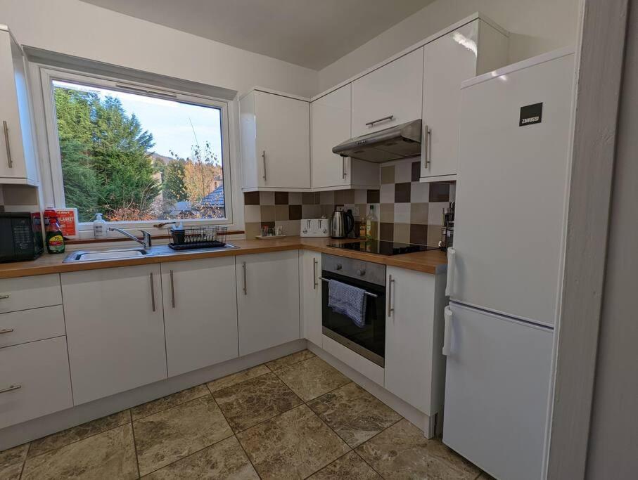 Two Bedroom Flat In Bridge Of Allan, Stirling Exteriör bild