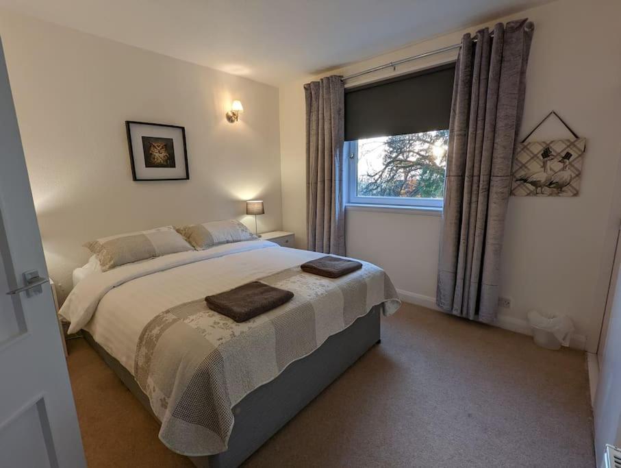 Two Bedroom Flat In Bridge Of Allan, Stirling Exteriör bild