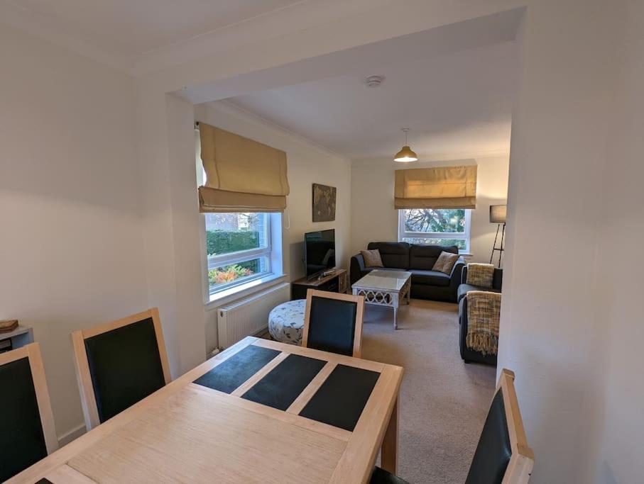 Two Bedroom Flat In Bridge Of Allan, Stirling Exteriör bild