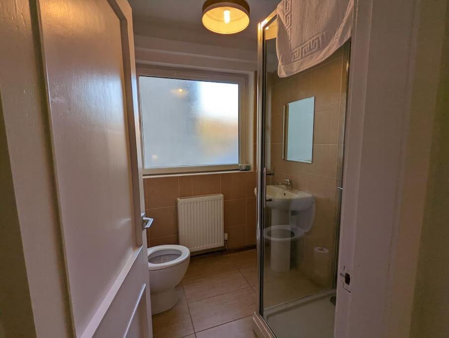 Two Bedroom Flat In Bridge Of Allan, Stirling Exteriör bild